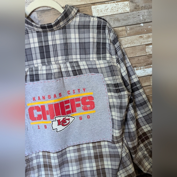 Kansas City Chiefs Upcycled Handcrafted Dip Dye Bleach Button Down Shirt - Picture 6 of 15